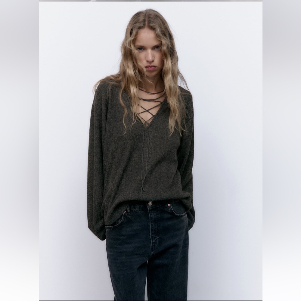 ✨SALE✨ ZARA SWEATSHIRT WITH TIES ✨SALE✨